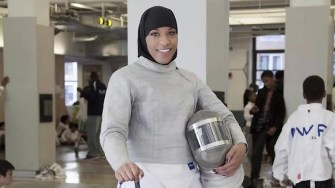 VIDEO: Ibtihaj Muhammad, Atlet Olimpiade AS Pertama yang Berhijab