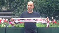 Alex resmi bergabung dengan AC Milan (Dailymail)