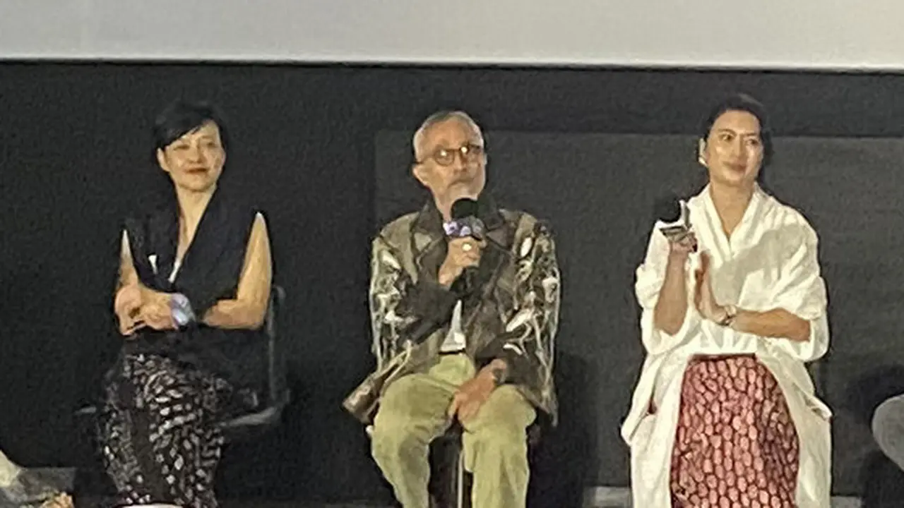 Lukman Sardi dalam diskusi panel di puncak CapCut AI Content Fest di Jakarta, Jumat (11/9/2026). (Liputan6.com/Nola Vemiliana)