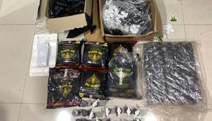 Barang bukti hasil penggerebekan laboratorium narkoba di Apartemen Salemba. (Dok. Istimewa)