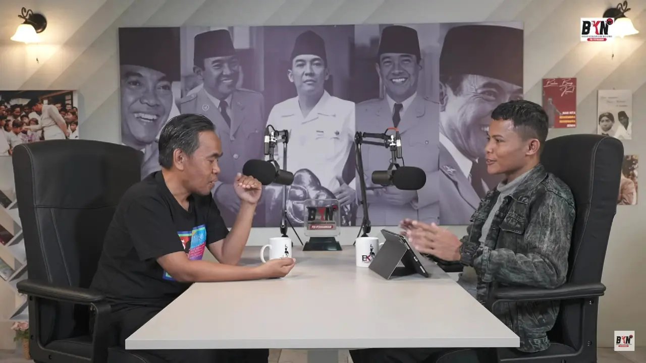 Penulis dan Sastrawan Muhidin M. Dahlan (kiri). (Liputan6.com/ ist)