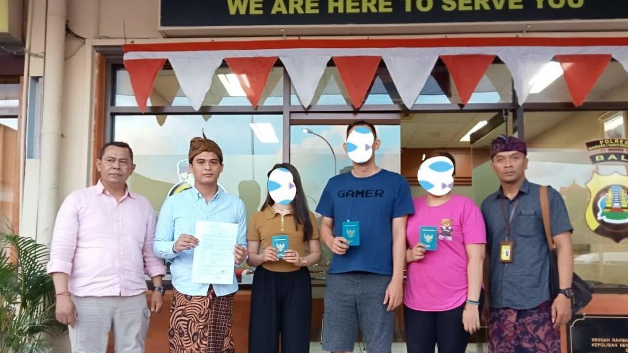 "Tujuan keberangkatan ketiga WNI ini ke Kamboja untuk bekerja sebagai admin judi online, di mana segala pembiayaannya ditanggung oleh seseorang yang berinisial R di Kamboja," kata Iptu Ritonga, Sabtu (29/7).