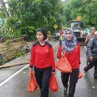 Berikut beberapa bantuan yang diperlukan warga korban banjir Bima. (Via: instagram.com/gynajwedana)