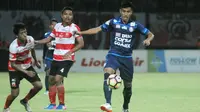 Bus Dilempari Batu Jadi Pengalaman Baru Pemain Muda Arema