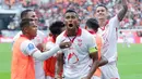 Pemain Malut United merayakan gol yang dicetak oleh Yance Sayuri ke gawang Persija Jakarta pada laga pekan ke-3 BRI Super League di Jakarta International Stadium, Sabtu (23/8/2025) sore WIB. (Bola.com/Abdul Aziz)