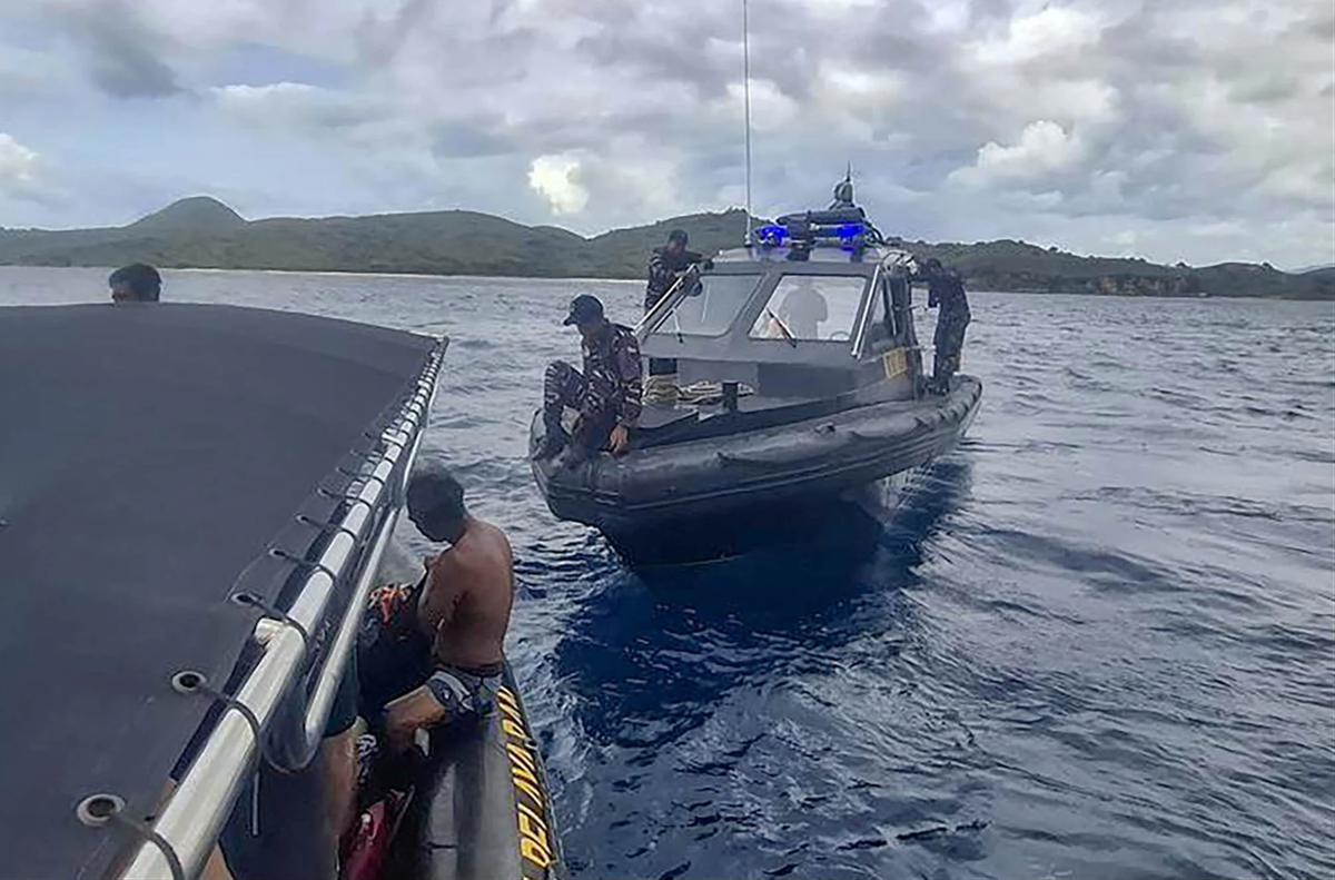 FOTO: Satu Korban Kecelakaan Kapal di Perairan Pulau Padar Ditemukan