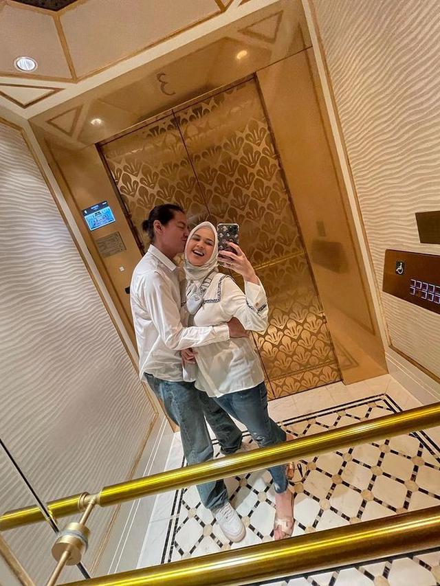 [Fimela] Cut Meyriska dan Roger Danuarta