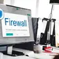 Ilustrasi firewall. (Image by rawpixel.com on Freepik)