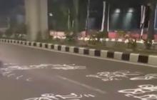Viral Jalanan di Tengah Kota Palembang Dicoret-coret, APK Peserta Pilkada Turut Jadi Sasaran