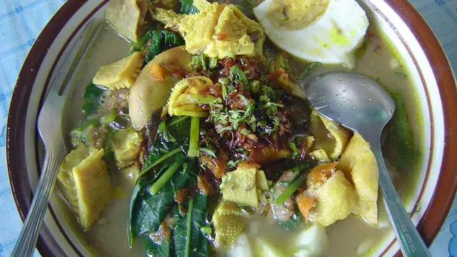 Rujak Soto  Khas Banyuwangi ( Istimewa)