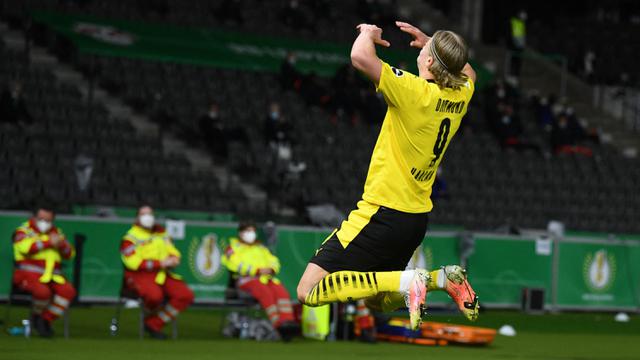FOTO: Borussia Dortmund Raih Trofi DFB Pokal Kelima usai Gilas RB Leipzig 4-1 - Erling Haaland