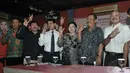 Turut hadir sejumlah narasumber dalam acara tersebut, yakni Kris Budihardjo, BRA Mooryati Soedibyo, Bagus Tatang Dewantoro, dan sejumlah tim hukum relawan, Jakarta, Selasa (5/8/14). (Liputan6.com/Johan Tallo)
