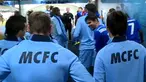 Yaya Toure, terlihat menampar bintang The Blues, Eden Hazard. 