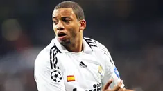 Real Madrid's Brazilian defender Marcelo Vieira reacts after missing a shot against Juventus during their Champions League football match at Santiago Bernabeu stadium in Madrid on November 05, 2008. AFP PHOTO/ PIERRE-PHILIPPE MARCOU 