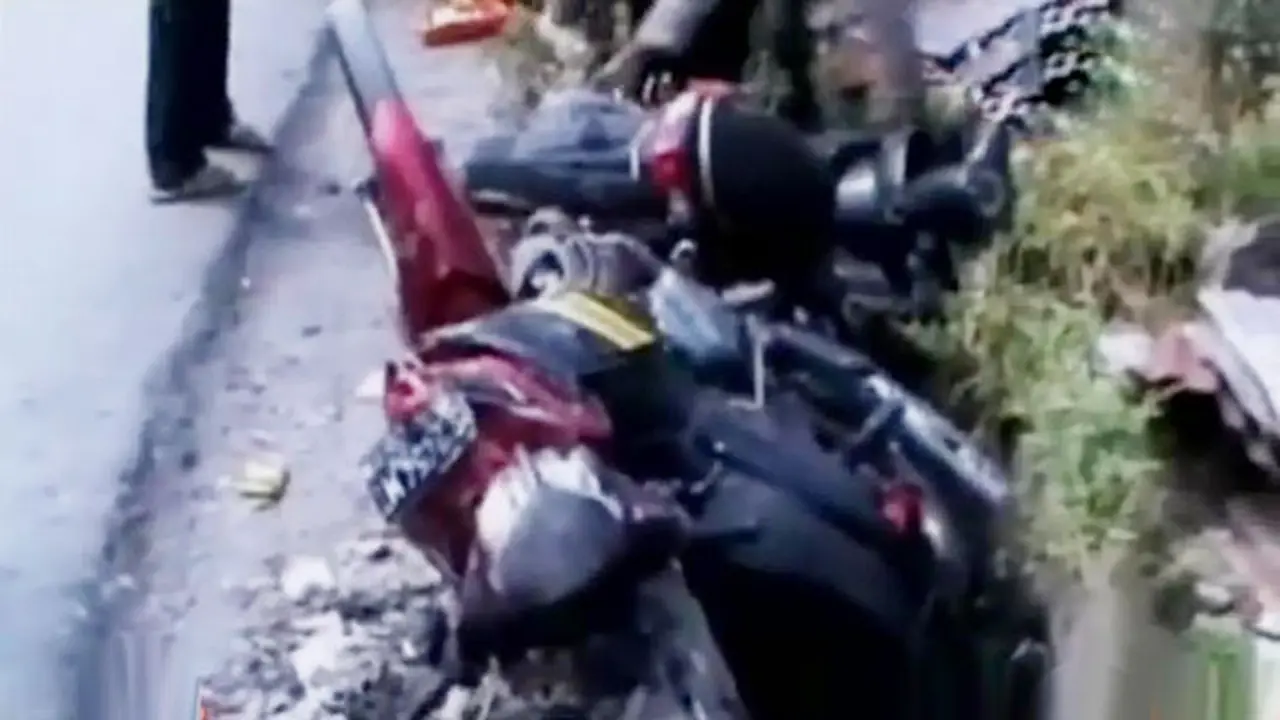 VIDEO: 2 Kelompok Warga di Timika Saling Serang, 5 Motor Dirusak