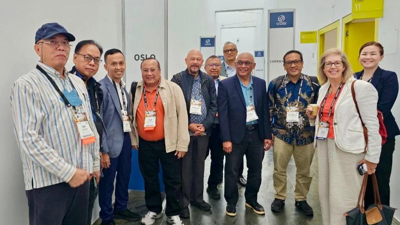 VP ICANN Asia Pacific, Samiran Gupta menerima delegasi Indonesia yang dipimpin Prof Hammam Riza (Pandi) dan Direktur Pengawasan Komdigi, Teguh Arifiyanto dan pengurus Pandi lainnya.