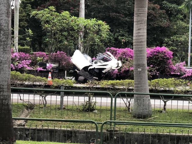 Kecelakaan McLaren 720S di Singapura (ROADS.sg via Zing)