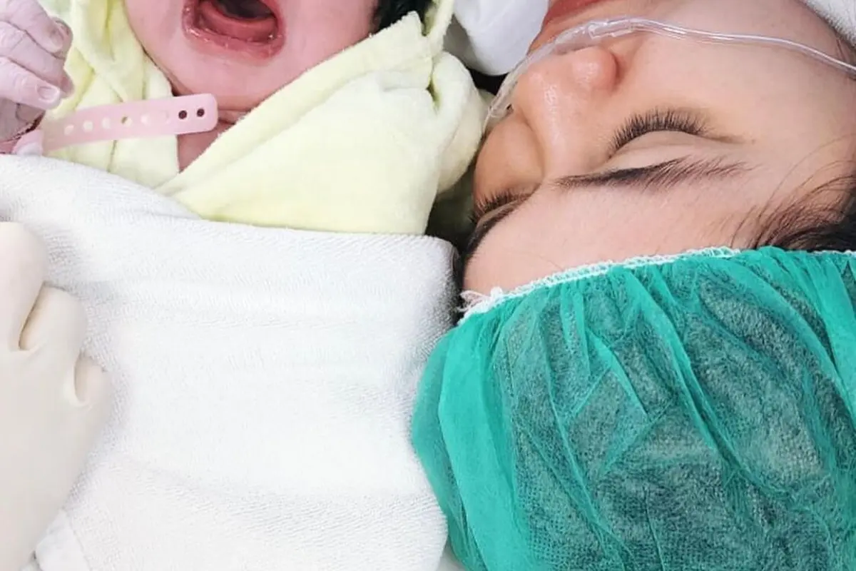Potret Persalinan Indah Indriana (Instagram/@indahindriana)