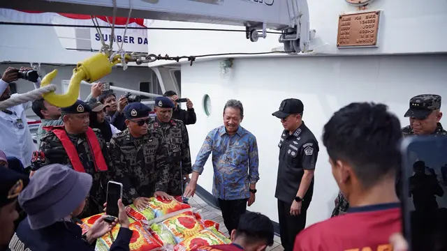 KKP mengirimkan 50 ton bantuan bagi korban terdampak gempa di Nusa Tenggara Timur (NTT). (Dok KKP)