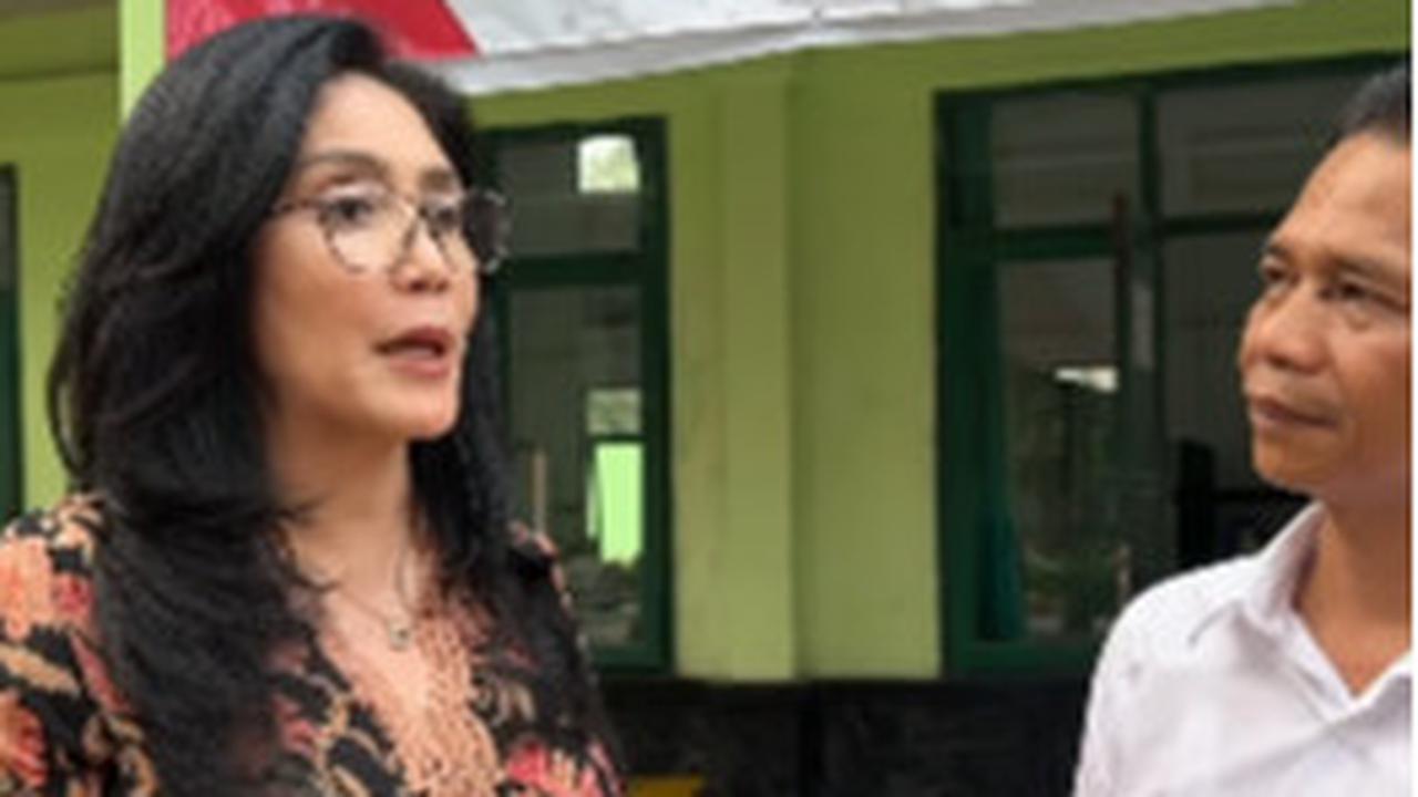 Saat Sambangi Barak Militer, Rieke Nilai Anak-anak Istimewa Ini Miliki Energi Luar Biasa
