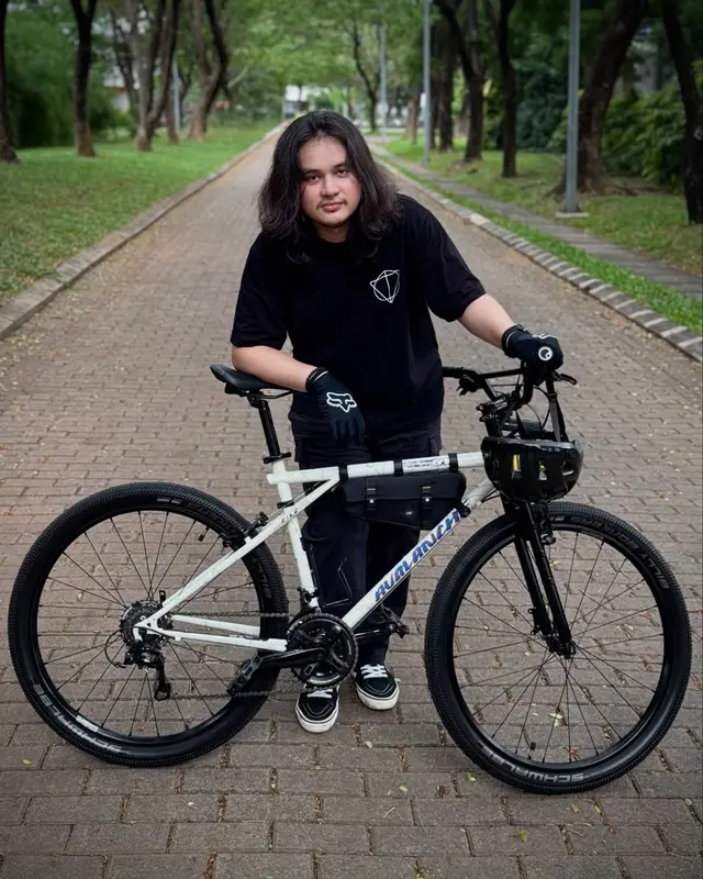 Deretan seleb mantan pacar Amanda Manopo sebelum dinikahi Kenny Austin