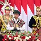 2 Ajudan yang Berdiri di Belakang Jokowi Viral dan Bikin Salfok Warganet. 2 Ajudan Jokowi Itu Bernama Kompol Syarif Muhammad Fitriansyah dan Kapten (Inf) Mat Sony Misturi (Dokumen: Fotografer Kepresidenan RI)