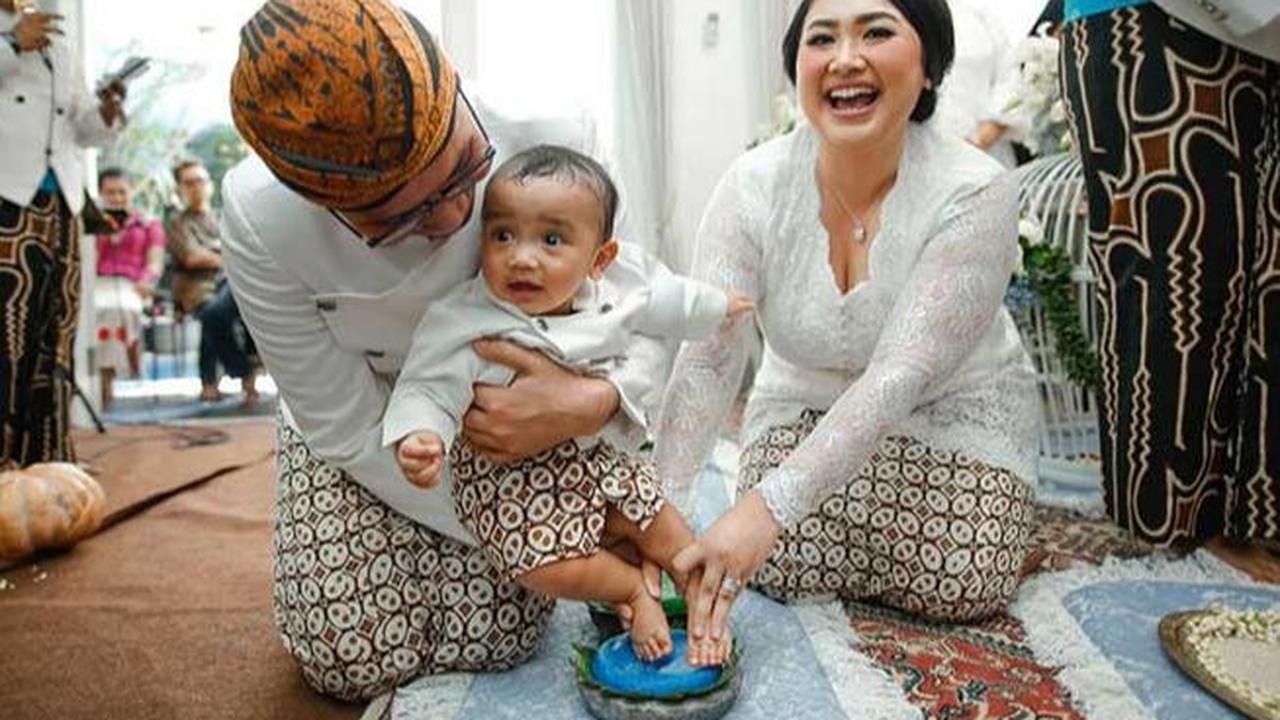 Tradisi menyambut bayi belajar berjalan
