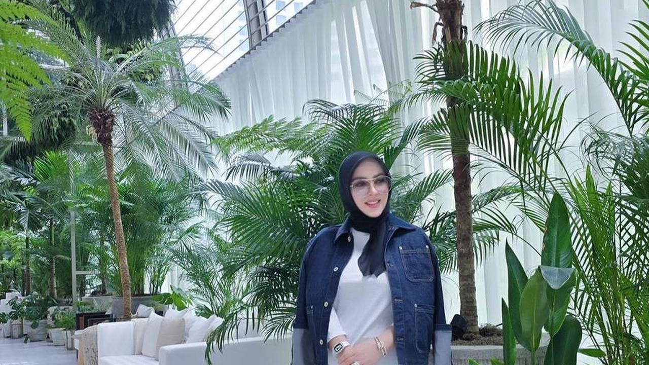 Penampilan Syahrini Saat Bumil