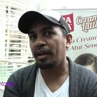 Glenn Fredly merasa bahwa ‘Surat dari Praha’ tidak hanya menceritakan 20 tahun perjalanannya. Menurutnya, film ini bercerita tentang kisah semua orang yang berwujud dalam karya-karya Glenn.