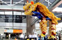 Atraksi barongsai hibur nasabah BNI