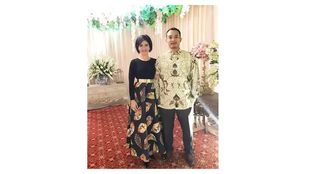 7 Potret Intan RJ dan Suami yang Selalu Romantis