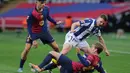 Menjamu Real Sociedad pada laga ke-26 Liga Spanyol 2024/2025, Barcelona tampil mendominasi. Barcelona menang empat gol tanpa balas. (LLUIS GENE/AFP)