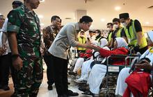 Wapres Gibran Tinjau Layanan Fast Track Makkah Route Embarkasi Solo