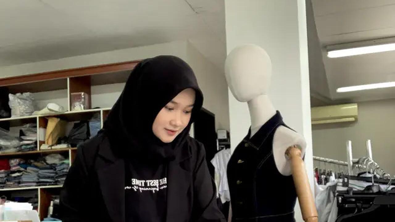 Mengenal 5 Finalis Tata Wastra 2025 dari Carron Angel hingga Human Jasir