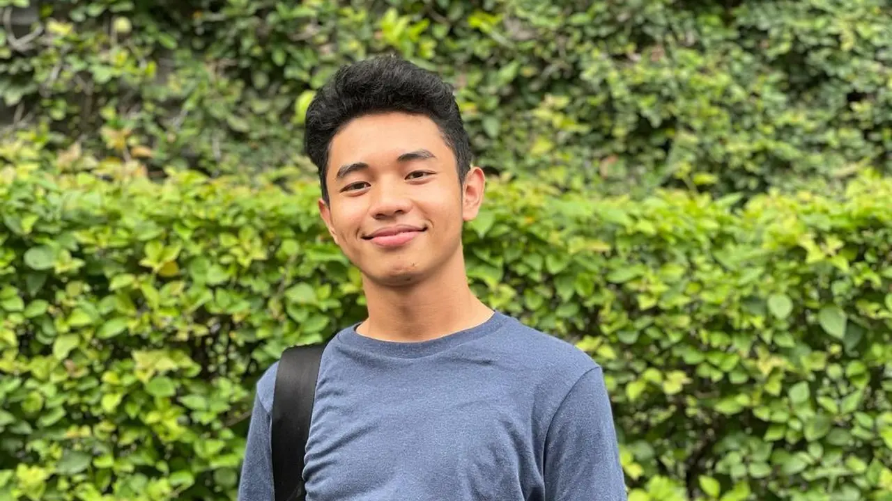 6 Potret Transformasi YouTuber Fiki Naki yang Kini Jadi Idola