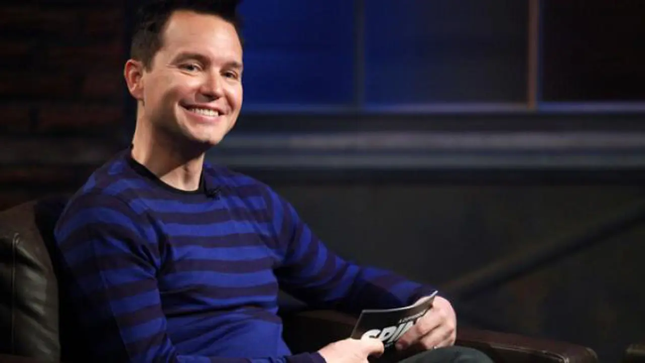 Studio Musik Tom DeLonge Kebakaran, Mark Hoppus Bikin Band Baru