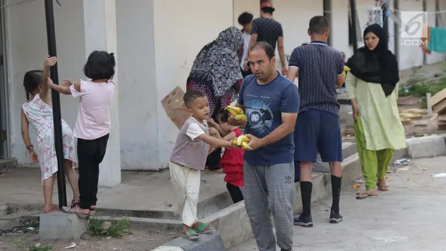 Lewati Batas Waktu, Pencari Suaka Masih Bertahan di Kalideres