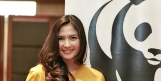 Pemeran Jessica Mila ternyata menyukai binatang. Meski begitu, ia tidak sembarangan dalam memelihara binatang. Apalagi yang masuk dilindungi oleh pemerinah. (Adrian Putra/Bintang.com)