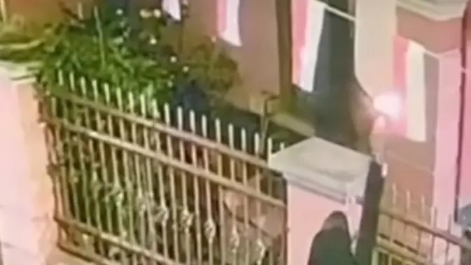 Pria Bakar Bendera Merah Putih di Bandung, Polisi Buru Pelaku