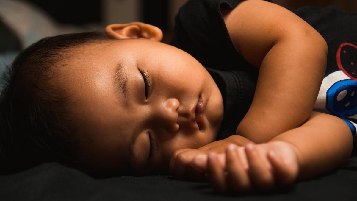 Kapan Harus Khawatir? Ini Alasan Anak Muntah yang Wajib Diketahui Orangtua