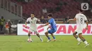 Timnas Indonesia U-23 terus mencoba menekan. (Liputan6.com/Helmi Fithriansyah)