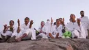 Pelaksanaan haji tahun ini diprediksi akan dilanda cuaca panas. Pejabat Arab Saudi telah mengingatkan para jemaah untuk menahan diri agar tidak berada di luar ruangan pada jam-jam terpanas di siang hari. (HAZEM BADER/AFP)