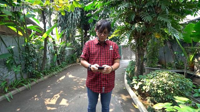 8 Potret Rumah Kaji Edan, Disebut Sosok di Balik Kekayaan Juragan 99