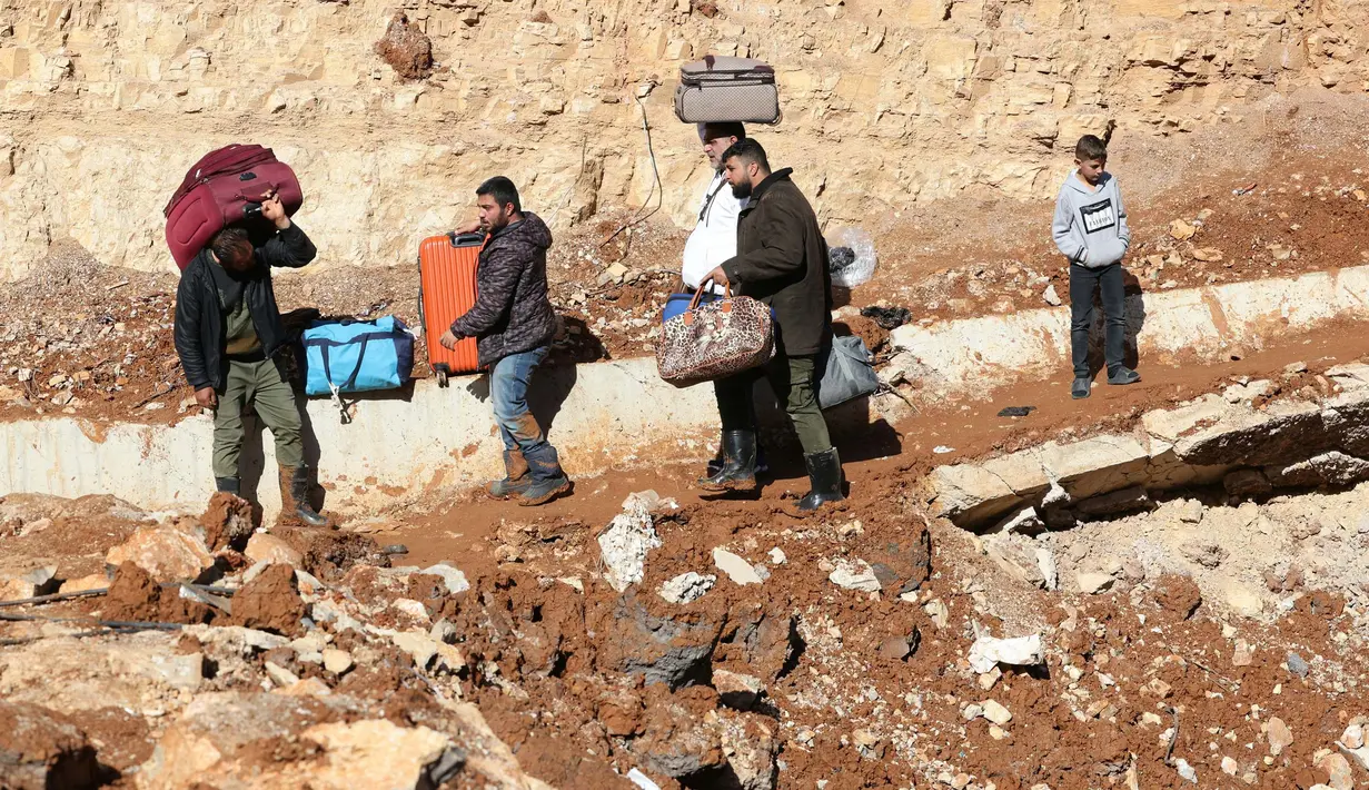 Hingga kini, Israel terus melancarkan serangannya terhadap Hizbullah di wilayah Lebanon. Akibat serangan Israel itu jumlah korban tewas di Lebanon telah melampaui 2.000 orang. (Anwar AMRO/AFP)