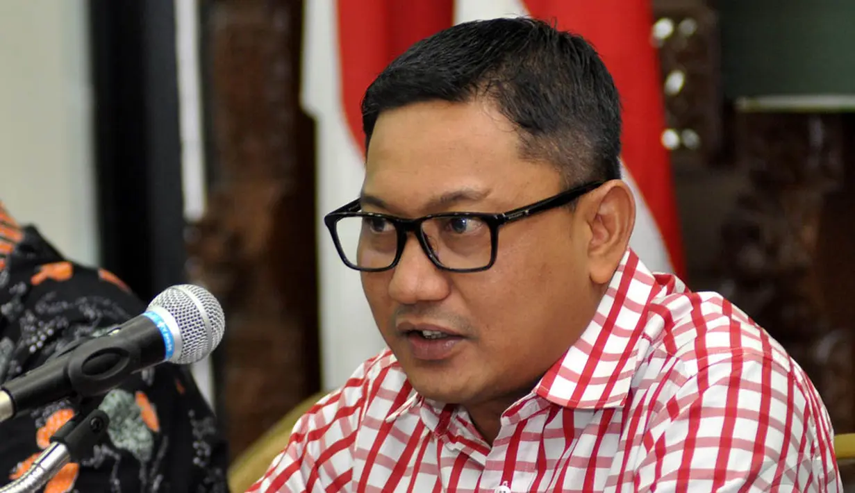 Wasekjen DPP PKB, Malik Haramain, dalam acara konferensi pers di kantor PKB, Jakarta, Minggu (4/1/2015). (Liputan6.com/Miftahul Hayat)