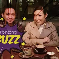 Punya suami cuek, 5 momen romantis sekali gus kocak Ayu Dewi dan Regi Datau.