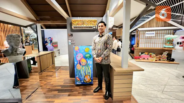 Penyandang Disabilitas Sulap Lemari Es Jadi Lebih Nyeni di Pameran Art with Heart