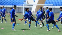 Robert Alberts Menyayangkan Persib Belum Bisa Mainkan Fabiano Beltrame