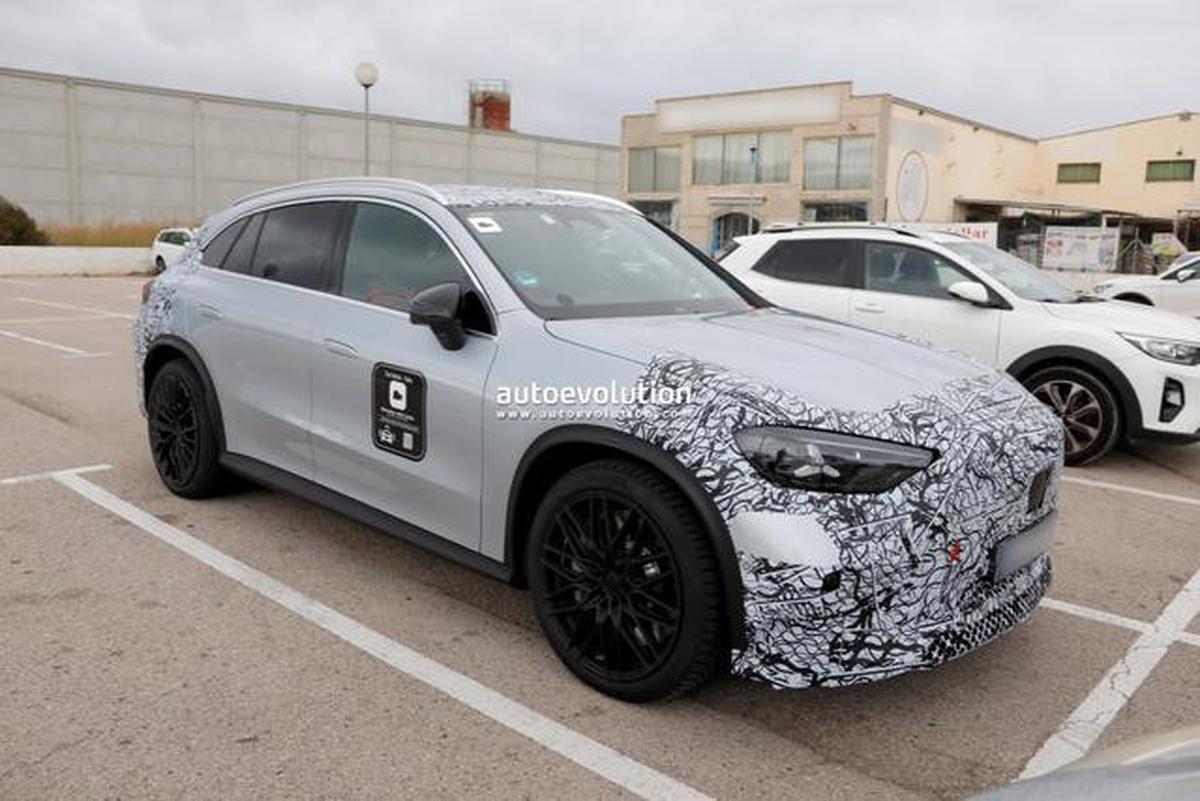 Mercedes-AMG GLC EQ 2027 Tampil Agresif, Spoiler Belakang Aktif Jadi Sorotan