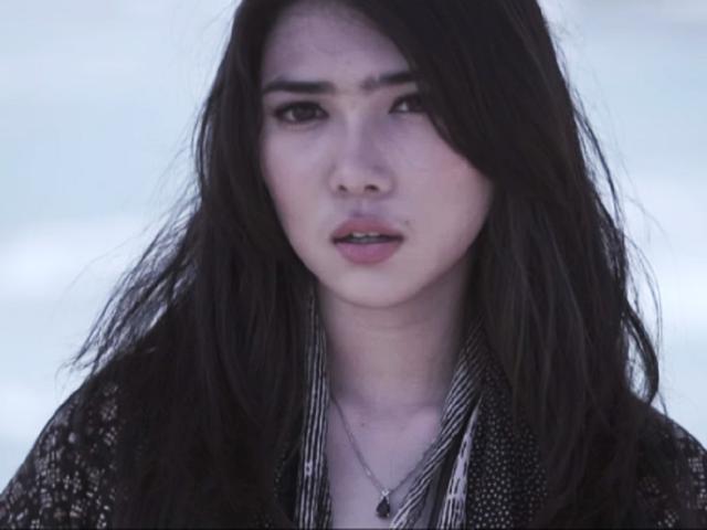 Patah Hati Lagi Isyana Sarasvati Hanya Bisa Meratapi Mimpi Showbiz Liputan6 Com